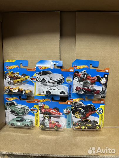 Hot wheels машинки