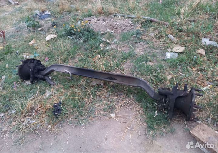 Балка на Мерседес 1117-1317