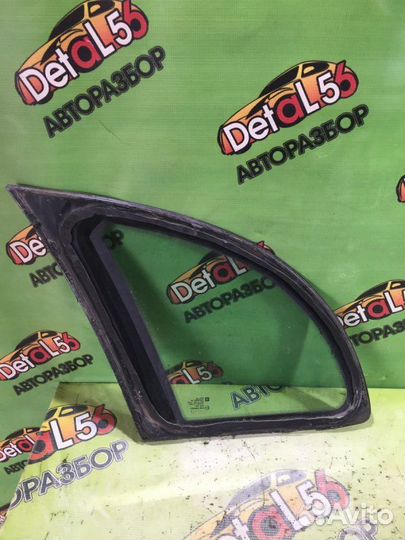 Стекло кузова заднее правое Opel Meriva A