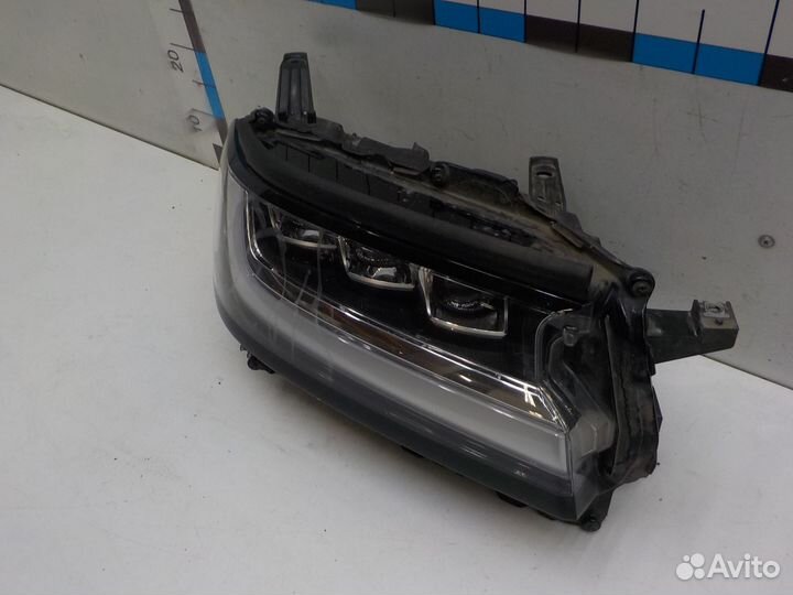 Фара правая Toyota Land Cruiser 300 2021