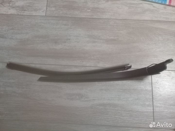 Задний ободок с дворником