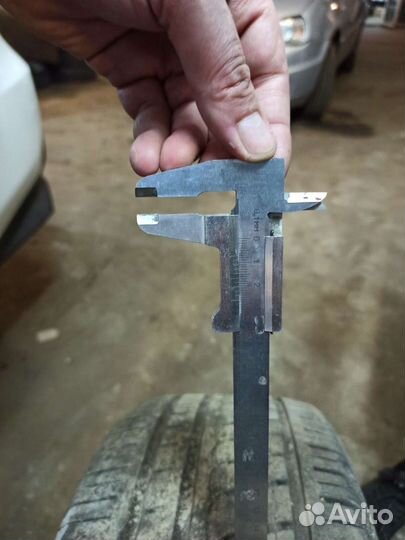 Литые диски Opel r18. Резина 225/40