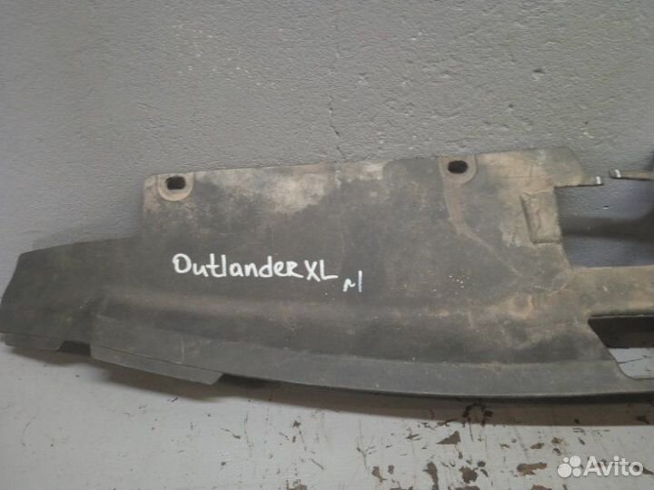 Накладка радиатора Mitsubishi Outlander Xl 2010
