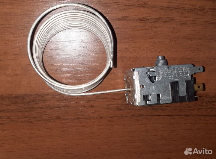 Термостат danfoss 077B0408