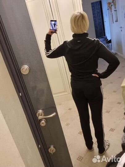 Спортивный костюм adidas