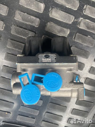 Кран четырех контурный на Вольво фм