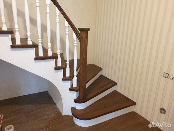 Деревянная лестница для дома и дачи под ключ