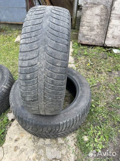 Kumho I'Zen KW23 225/60 R17
