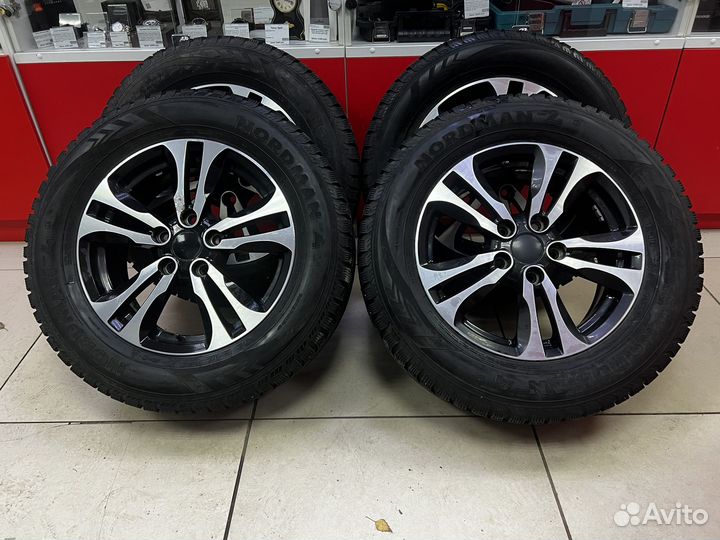 Колеса 215/65 R16 5*114.3 ET50