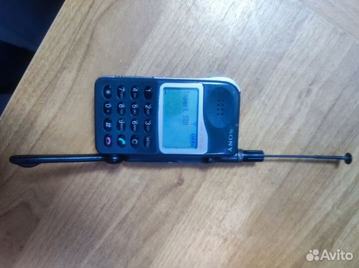 Телефон Sony CMD-Z1. Ретро