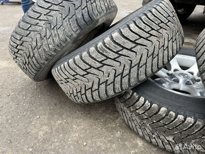 Nokian hakkapeliitta 8 suv 265/65/17