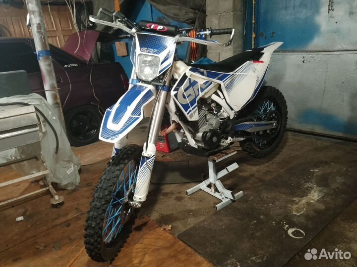 Gr7 175Fmm 300cc