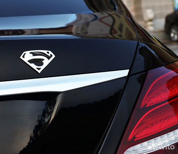 Металлическая наклейка на авто superman шильдик