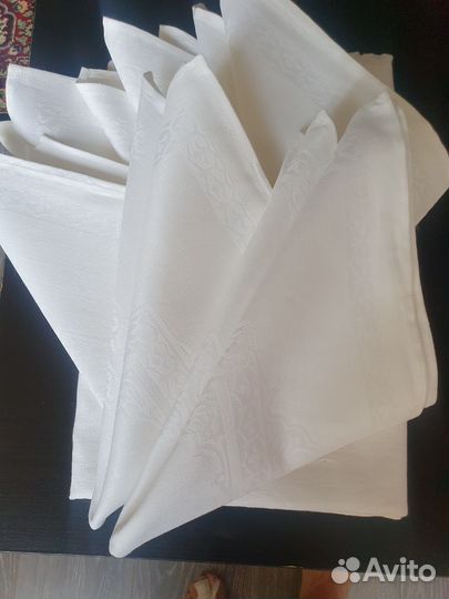 Скатерть и 6 салфеток