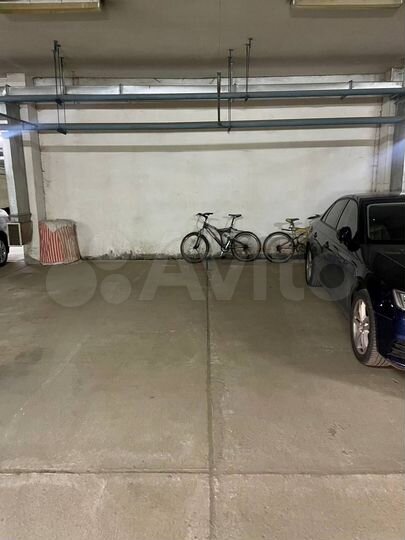 Машиноместо, 20 м²
