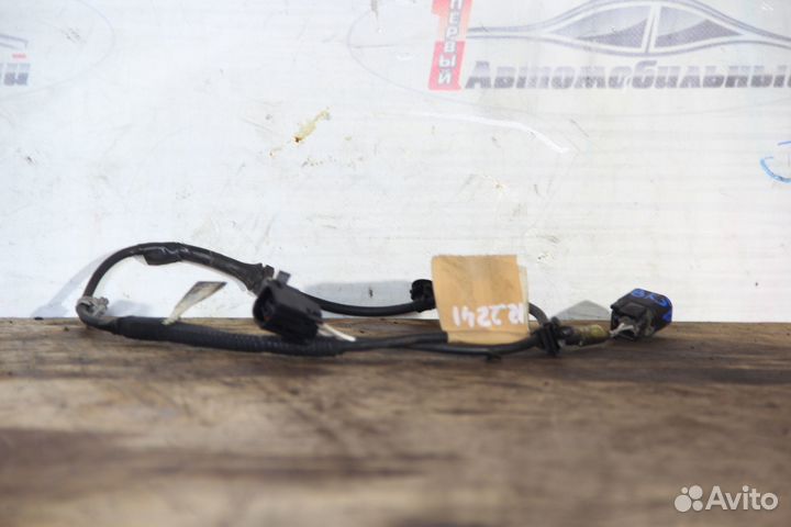 Датчик ABS зад c Mazda Axela BK5P ZY-VE