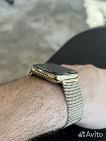 Часы apple Watch 6 44 mm stainless steel gold