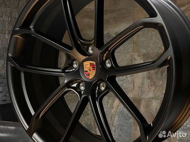 Кованые диски R22 5x130 для Porsche Cayenne