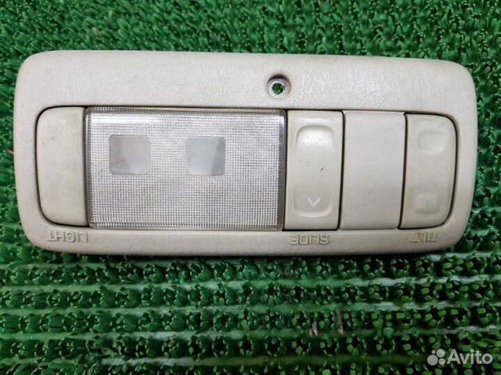 Светильник Toyota Matrix ZZE132 2002-2007