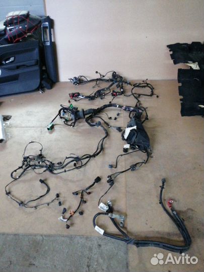 Проводка подкапотная Land Rover Range Rover Evoque