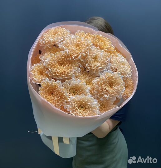 Букет из кустовых хризантем. Цветы с доставкой
