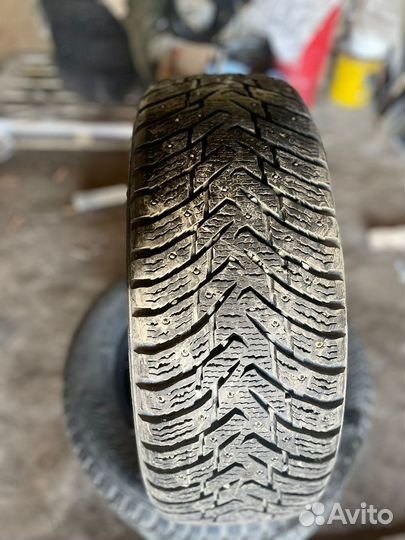 Nokian Tyres Hakkapeliitta 8 SUV 225/60 R17