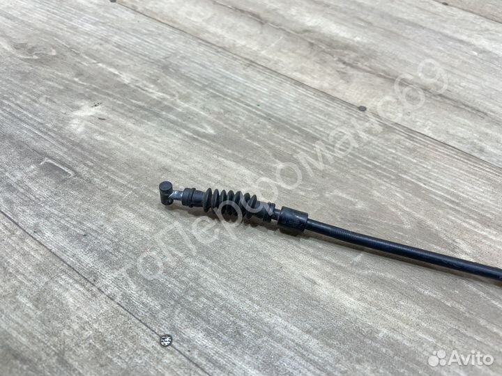 Трос замка задней двери Audi Q7 (2005-2015)