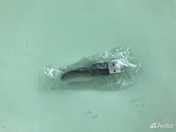 23832 Стереонаушники с зарядным футляром