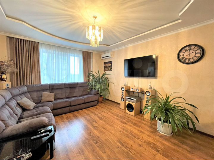 2-к. квартира, 58 м², 8/11 эт.