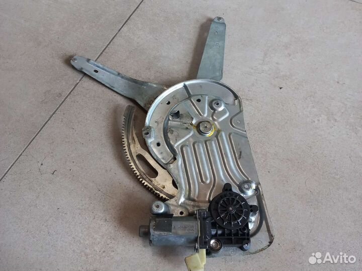 Стеклоподъемник передний левый Volvo XC90