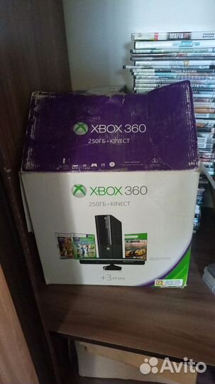 Коробка с дисками Xbox 360