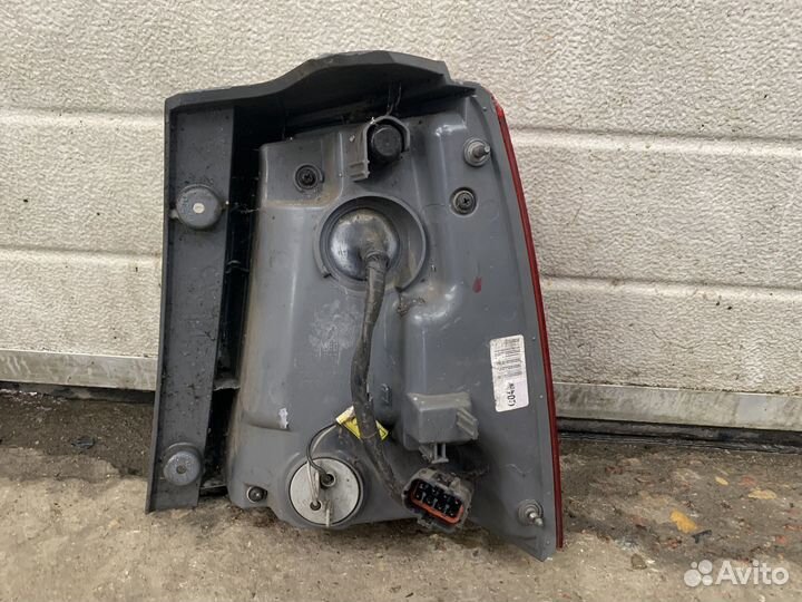 Kia Sorento 2 XM - Фонарь левый светодиодный