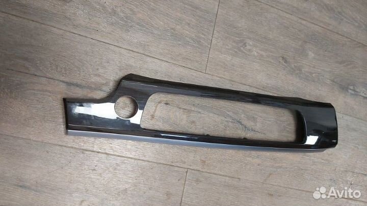 Декоративная накладка Bmw 750Lix F02 N63 4.4I 2009