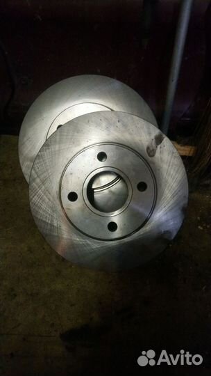 Продам передние тормозные диски форд фокус 1