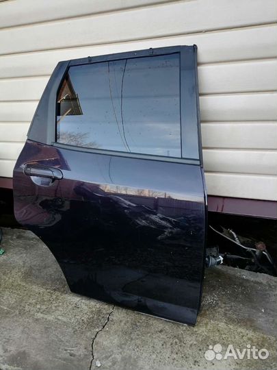 Двери на honda fit 1