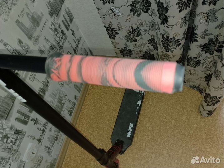 Трюковой самокат