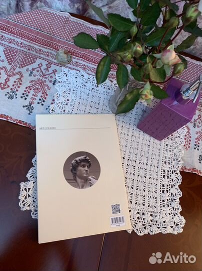 Альбом по искусству Michelangelo на английском