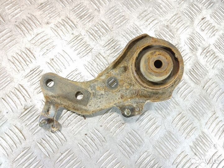 Кронштейн Honda Legend 1991-1996