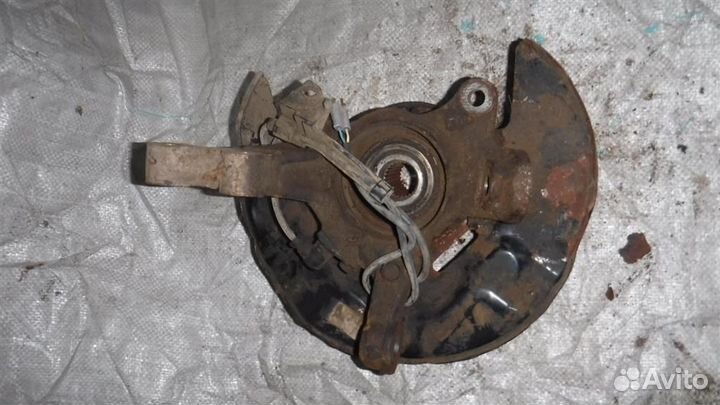 Кулак поворотный передний левый Toyota Corolla (E