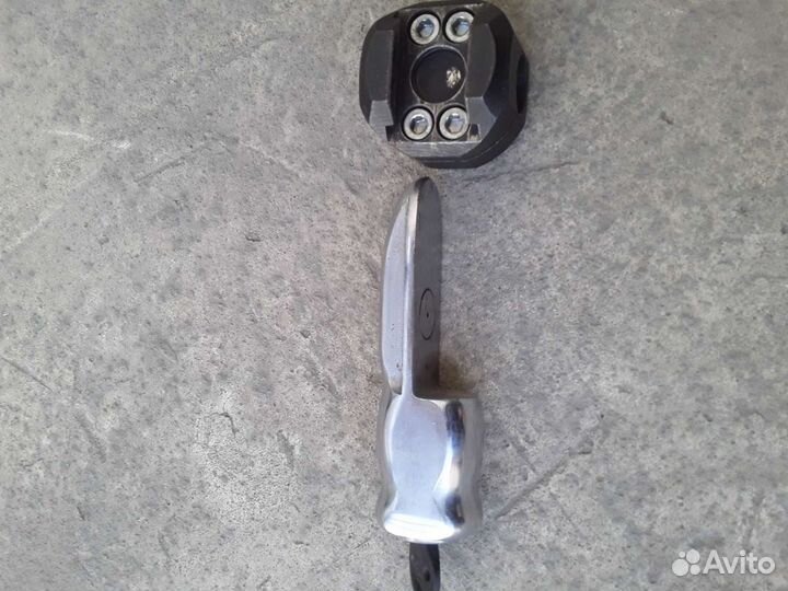 Противоугонный блокиратор руля