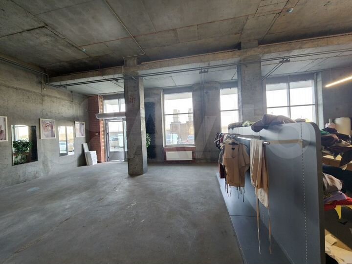 Сдам торговое помещение, 158 м²