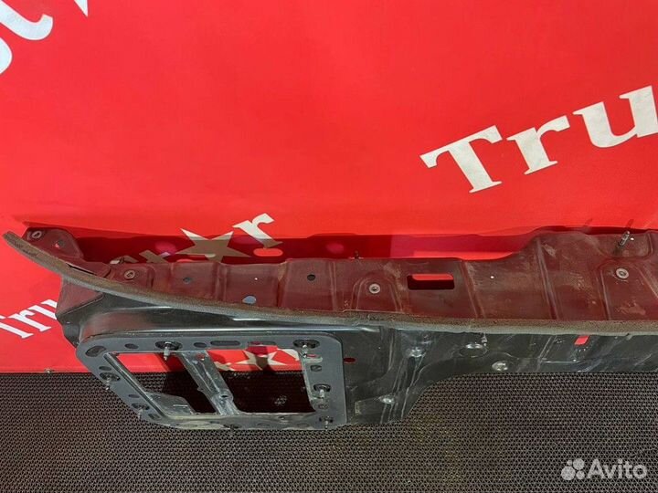 Стенка переднего фартука кабины Renault T