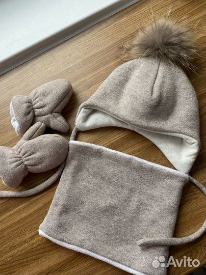 Компелект зимний шапка + снуд + варежки