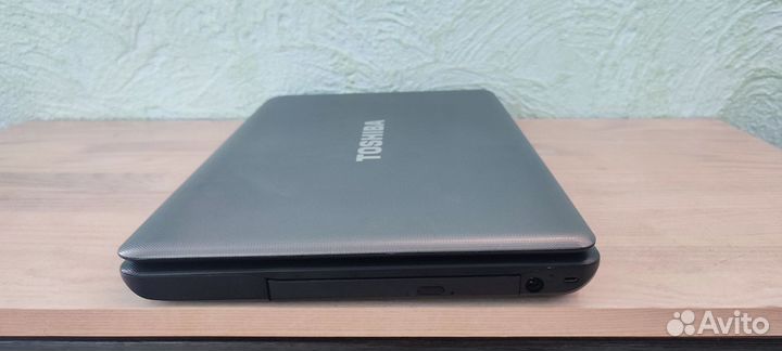 Ноутбук Toshiba core I5/SSD128/озу 8Gb
