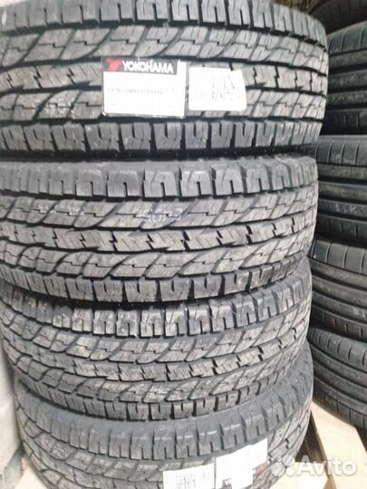 Yokohama Geolandar A/T G015 285/70 R17 121S