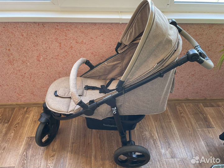 Прогулочная коляска babyton trio