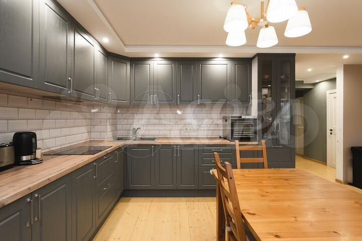 2-к. квартира, 55 м², 9/9 эт.