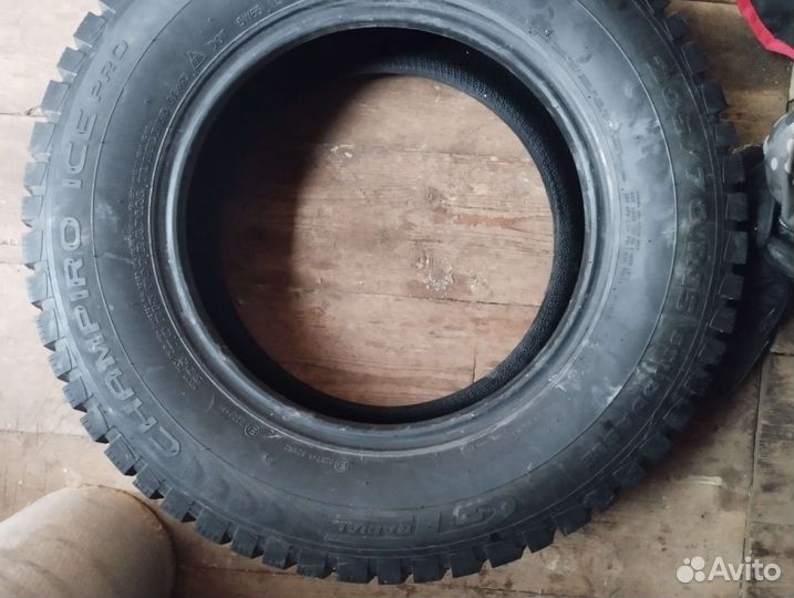 GT Radial Champiro IcePro 205/70 R15