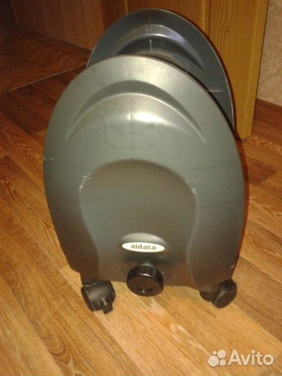 Подставка под системный блок компьютера на колесах