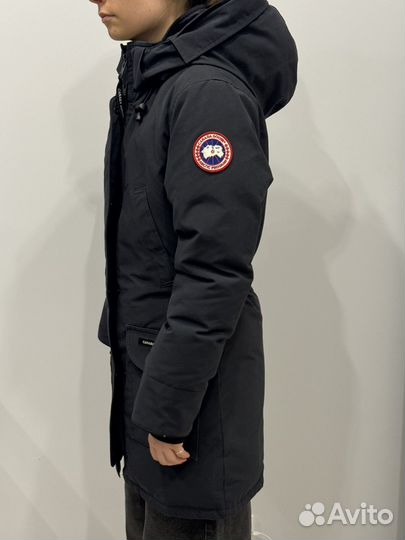 Пуховик женский Canada Goose